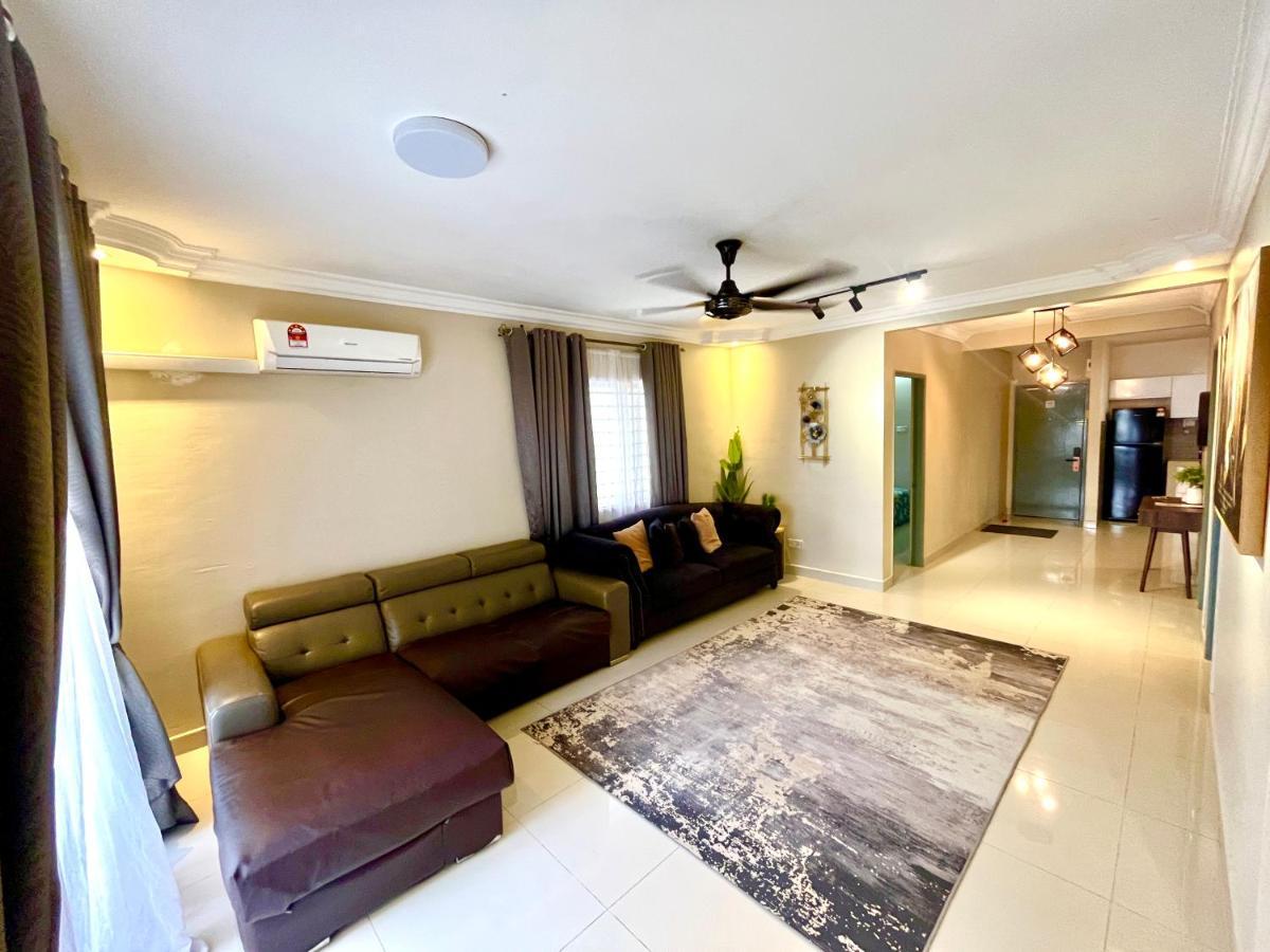 Naura Homestay Selangor Kuala Lumpur Batu Caves Zewnętrze zdjęcie